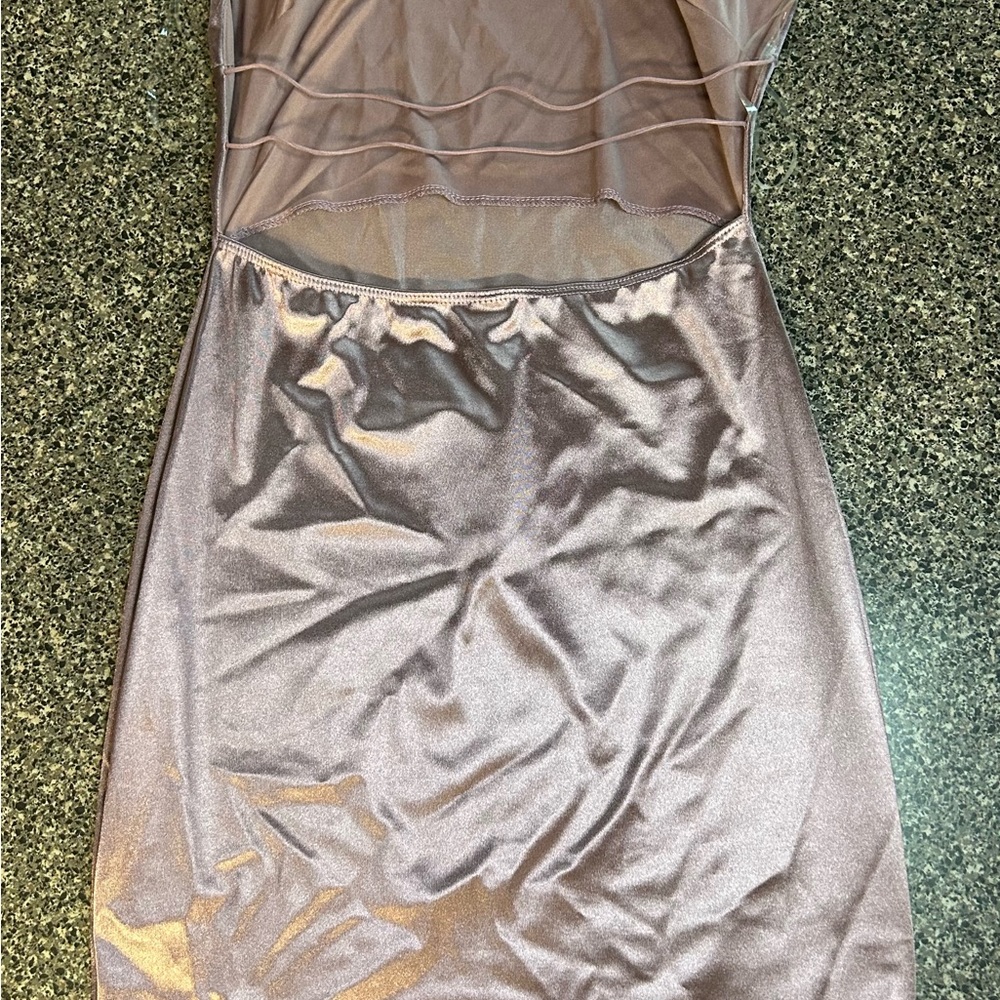 Windsor Dress in Lavender Size Small - Picture 3 of 7